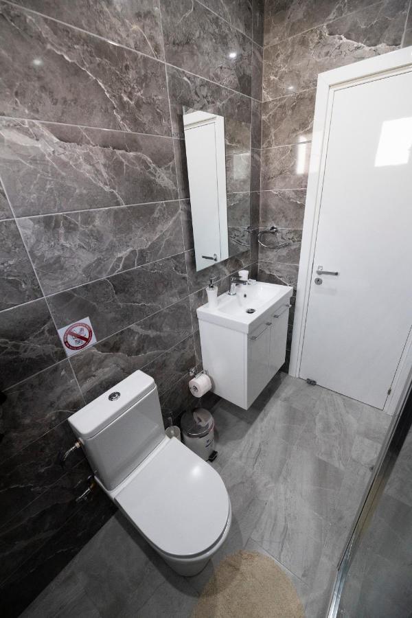 Kato Paphos 1Br Near Paphos Harbour/Beach/Sea ภายนอก รูปภาพ
